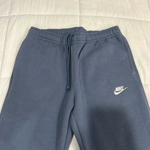 nike sweatpants never worn